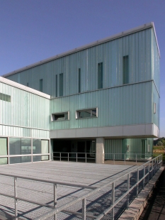 Police Station Boxtel - foto: Petr Šmídek, 2003