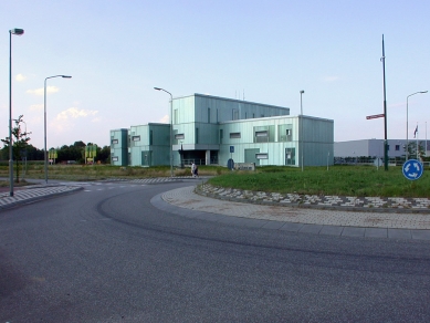 Police Station Boxtel - foto: Petr Šmídek, 2003