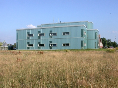 Police Station Boxtel - foto: Petr Šmídek, 2003