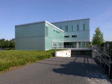 Police Station Boxtel - foto: Petr Šmídek, 2003