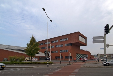 Fire station Breda - foto: Petr Šmídek, 2009