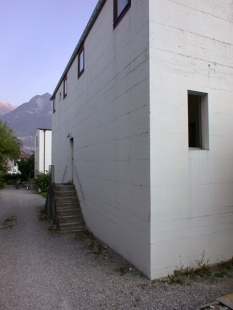 Two single family houses in Trübbach-Azmoos - foto: Petr Šmídek, 2003