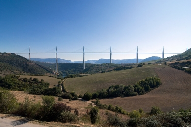 Viadukt u Millau - foto: Petr Šmídek, 2008