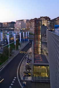 Železnice a autobusové nádraží Lausanne  - foto: Petr Šmídek, 2008