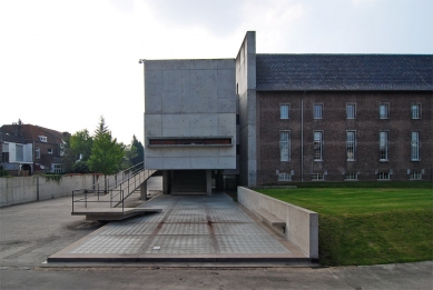 AZL Pension Fund HQ - foto: Petr Šmídek, 2009