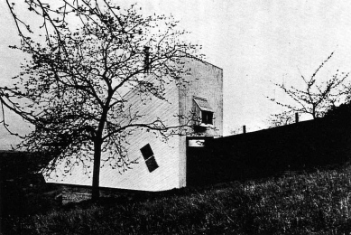 House in the vineyard - foto: archiv Jiřího Mojžíše