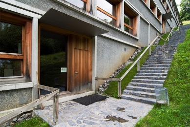 Mastrils school and community centre - foto: Petr Šmídek, 2008