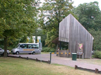 Muzejní areál Kröller-Müller - Dřevěná pokladna MVRDV - foto: Petr Šmídek, 2003