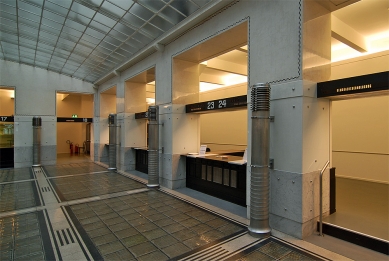 The Austrian Post Office Savings Bank - foto: Petr Šmídek, 2008