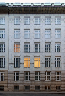 The Austrian Post Office Savings Bank - foto: Petr Šmídek, 2008