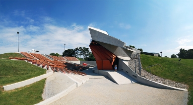 Cloud Tower - foto: Petr Šmídek, 2008