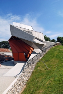 Cloud Tower - foto: Petr Šmídek, 2008