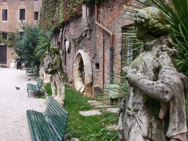 Teatro Olimpico - foto: Petr Šmídek, 2002