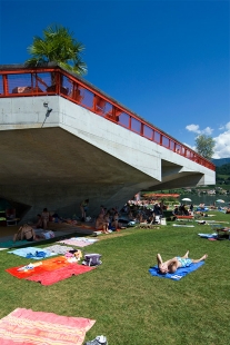 Lakeside bath Caldaro - foto: Petr Šmídek, 2008