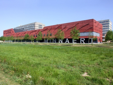 University building Minnaert - foto: Petr Šmídek, 2003