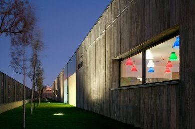 Nursery School Santa Isabel - foto: © Lluis Casals