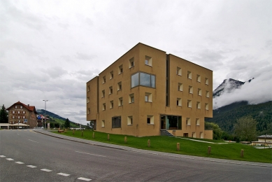 Ubytovna Scuol - foto: Petr Šmídek, 2008