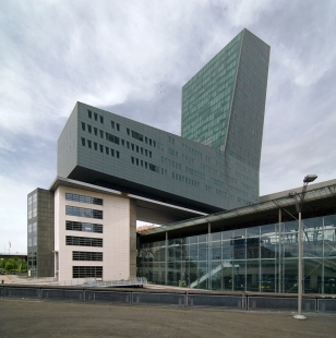 Lille Tower - foto: Petr Šmídek, 2009