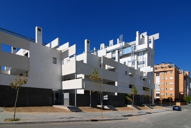 141 viviendas Carabanchel - foto: Petr Šmídek, 2007