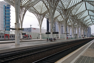 Železniční stanice Oriente - foto: Petr Šmídek, 2011