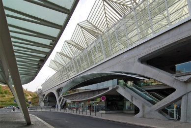 Oriente Station Lisabon - foto: Petr Šmídek, 2011