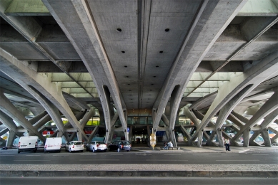 Železniční stanice Oriente - foto: Petr Šmídek, 2011