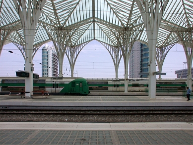 Železniční stanice Oriente - foto: Petr Šmídek, 2006