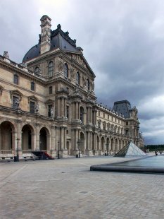 Le Grand Louvre - foto: Petr Šmídek, 2007