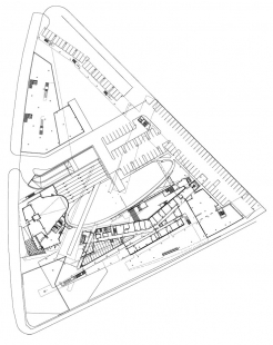 Hypo Alpe-Adria Center - Půdorys přízemí - foto: © Morphosis Architects