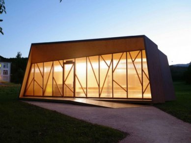 Temporary chapel for the Deaconesses of St-Loup - foto: © Milo Keller 2008, www.twinroom.net