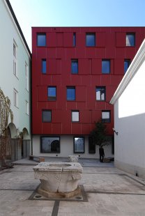 University of Primorska headquarters and Faculty of Humanities of Koper - foto: Petr Šmídek, 2008