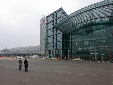 Lehrter Bahnhof - foto: Petr Šmídek, 2006