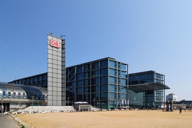 Lehrter Bahnhof - foto: Petr Šmídek, 2008