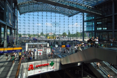 Lehrter Bahnhof - foto: Petr Šmídek, 2008