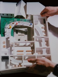 Rozšíření a obnova Městského muzea v Lublani - Model - foto: OFIS arhitekti