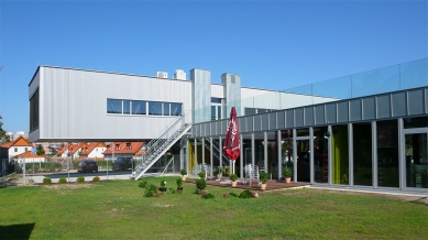 Headquarters – Konhefr, stavby a interiéry, s.r.o. - foto: HMArchitekti