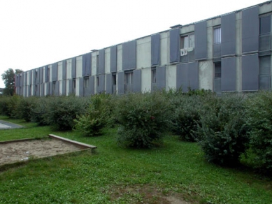 Apartment Building Straßgang - foto: Jan Kratochvíl, 2004