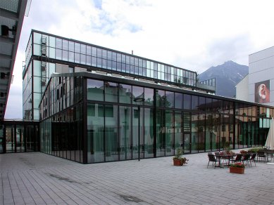 Rathaus Galerien - foto: Petr Šmídek, 2003