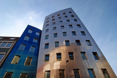 Věž Gehry - foto: Petr Šmídek, 2009