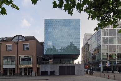 Music School at the Glass Palace - foto: Petr Šmídek, 2009