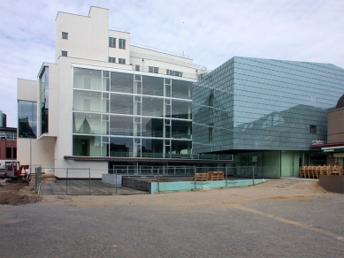 Music School at the Glass Palace - foto: Petr Šmídek, 2003