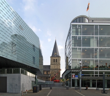 Music School at the Glass Palace - foto: Petr Šmídek, 2009