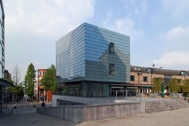 Music School at the Glass Palace - foto: Petr Šmídek, 2009