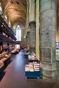 Bookstore Selexyz Dominicanen - foto: Petr Šmídek, 2009