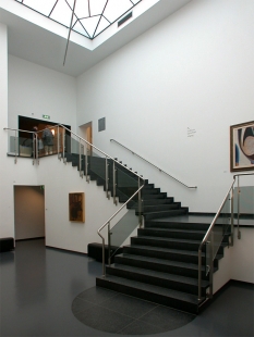 Van Abbemuseum - foto: Petr Šmídek, 2003