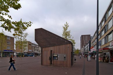 Pavilon v Roosendaal - foto: Petr Šmídek, 2009