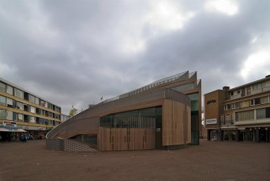 Pavilon v Roosendaal - foto: Petr Šmídek, 2009