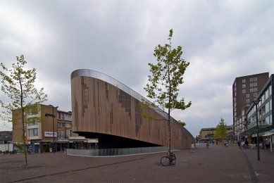 Pavilon v Roosendaal - foto: Petr Šmídek, 2009