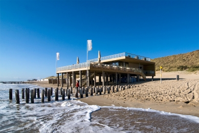 Beachclub Zuiderduin - foto: Petr Šmídek, 2009