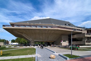 Auditorium TU Delft - foto: Petr Šmídek, 2009